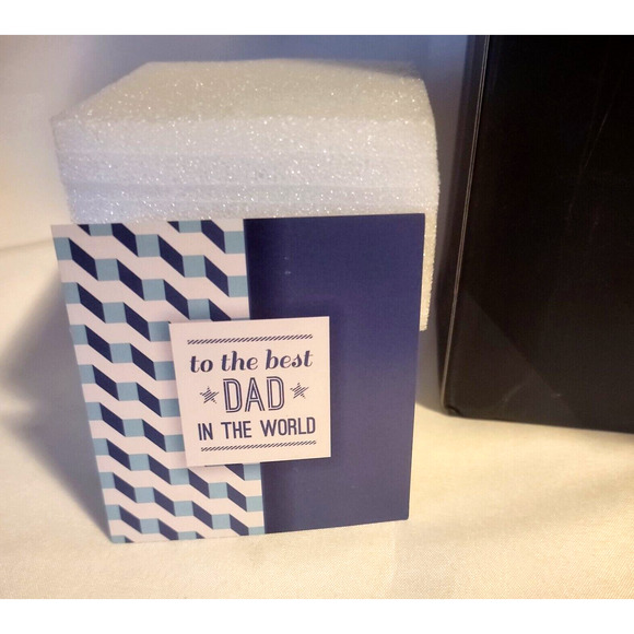 Onebttl Beer Glass "DNA Doesn’t Make A Father, Love Does" Imperfection on Lip - Picture 4 of 6